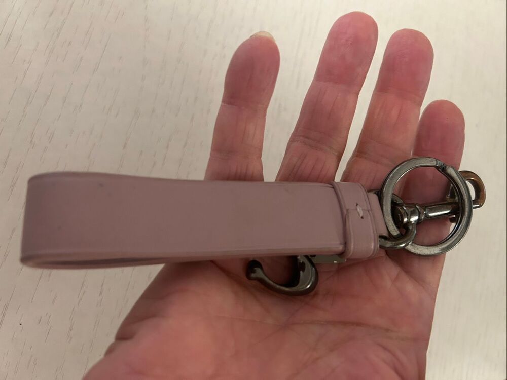 COACH TeaRose Keychain - Picture 7 of 9